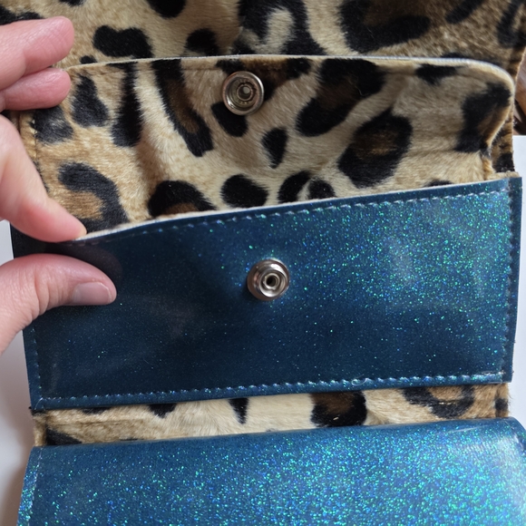 Trophy Queen Blue Glitter Wallet - Picture 8 of 10